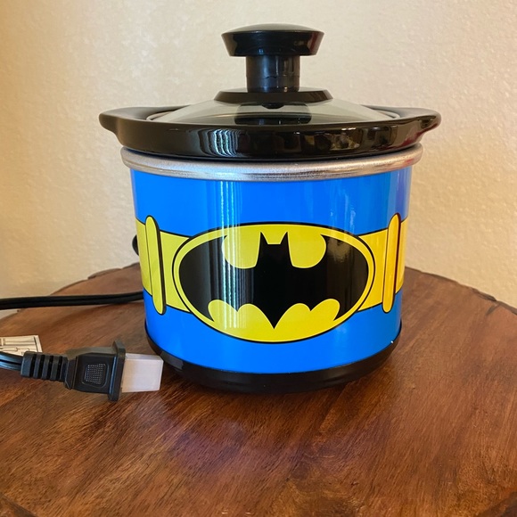 DC Comics Other - Batman .65 Quart MINI Crock Pot